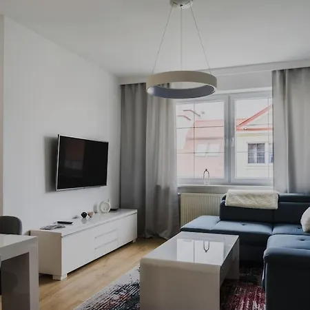 Concierge Wawer Miedzylesie Apartment